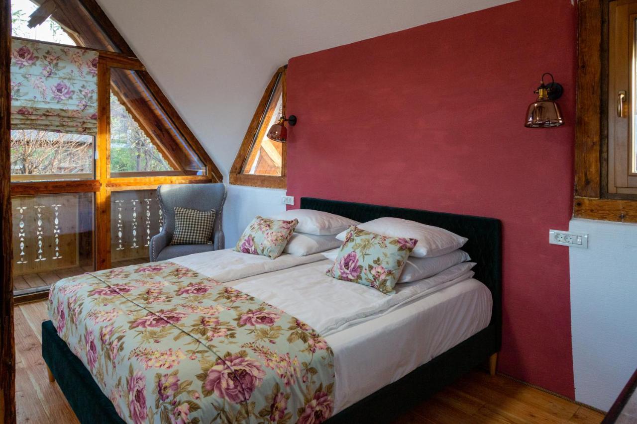 Casele Cu Stuf B&B Haus Ulrike Sălicea Eksteriør bilde