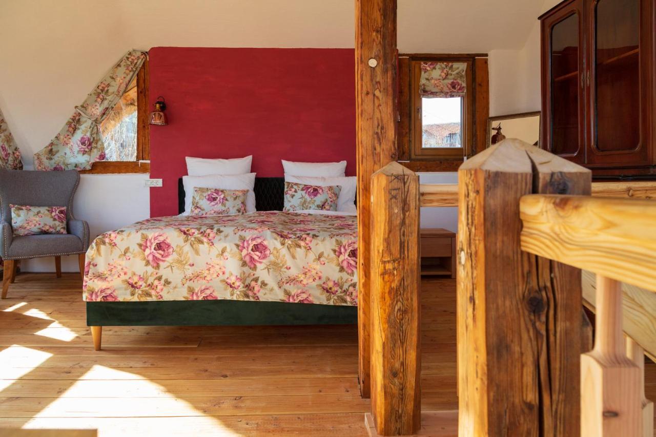 Casele Cu Stuf B&B Haus Ulrike Sălicea Eksteriør bilde